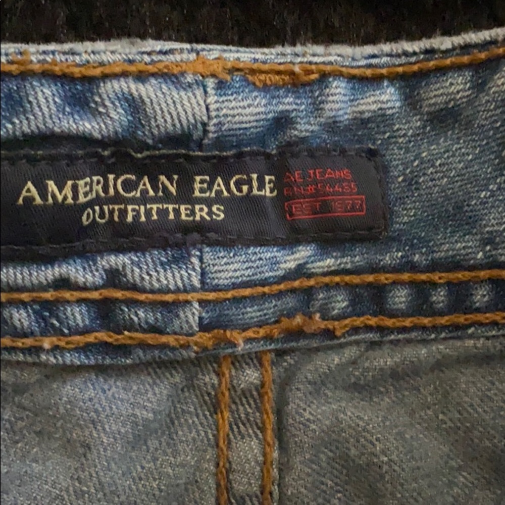 American Eagle- denim shorts good condition - Picture 3 of 5